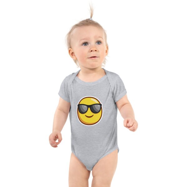 Infant cute bodysuit - Image 3